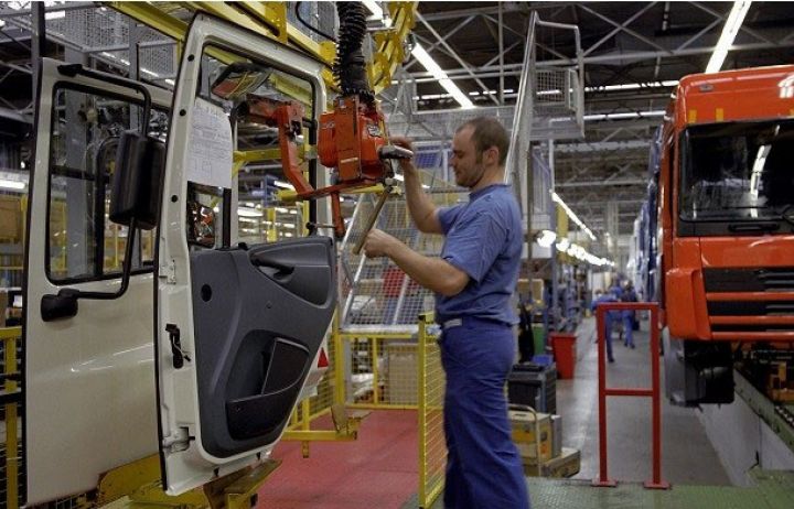 Azərbaycanda yük avtomobillərinin istehsalı dayanıb  