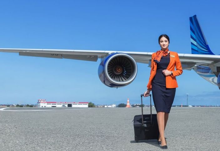 Təyyarə bələdçisi işləmək istəyən xanımların nəzərinə!