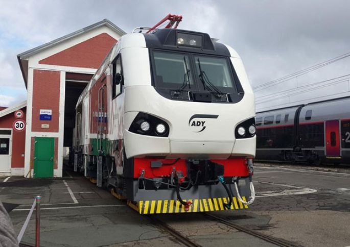 Bakı-Gəncə sürət qatarı ilə gediş haqqı açıqlandı