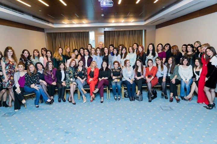 “Women Bankers Club”un  növbəti görüşü keçirilib