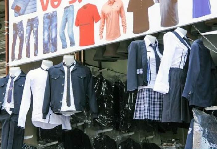 Türkiyənin məktəbli geyimləri daha ucuz satılır - YERLİ GEYİMLƏR VİTRİNDƏ QALIB 