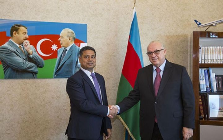 AZAL-ın Prezidenti Hindistanın səfiri ilə sərnişin və yük aviadaşımalarnı müzakirə edib