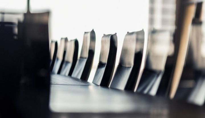 Azərbaycan bankının 2 departament direktoru işdən çıxıb