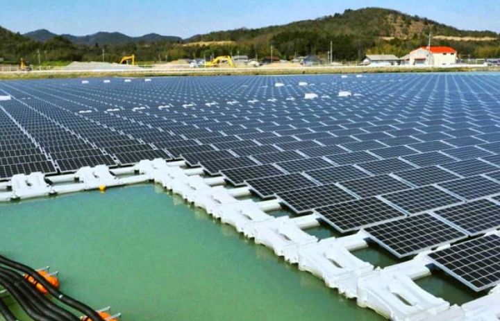 Azərbaycanda üzən günəş panelləri sistemi ilə bağlı layihə həyata keçiriləcək