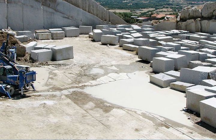 Qanunsuz 250 “karyer” aşkar edilib - FƏALİYYƏTİ DAYANDIRILDI