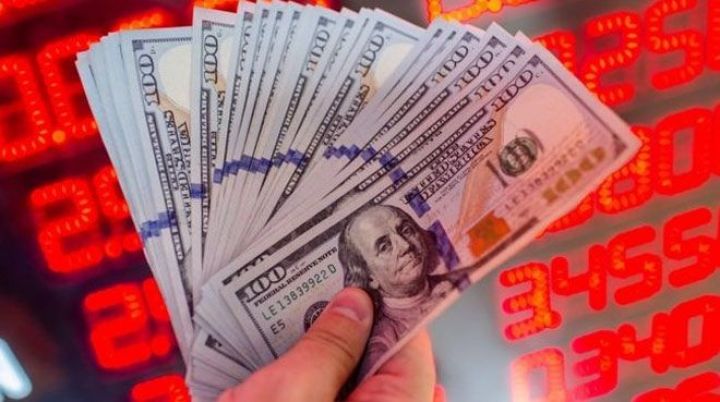 Dolların sabaha olan rəsmi məzənnəsi açıqlandı