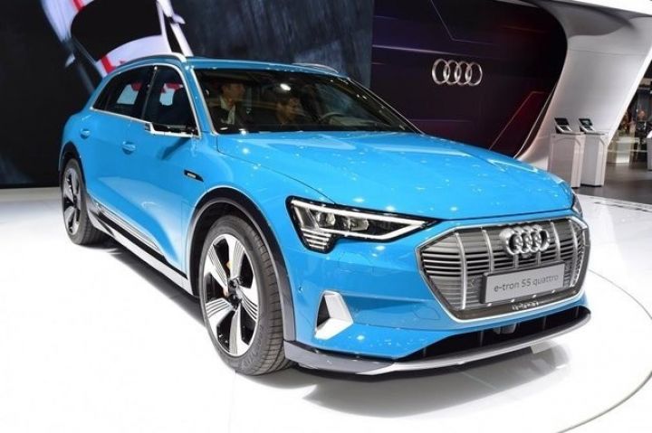 Paris Avtomobil Sərgisindən ilk görüntülər