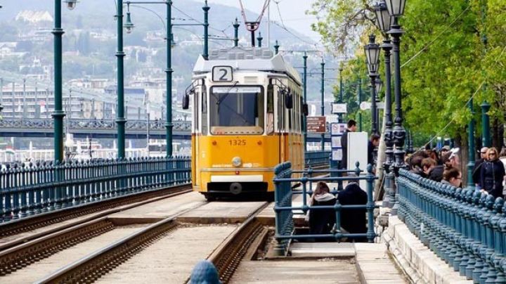 Evsiz insanların küçədə yaşamasını qadağan ediblər