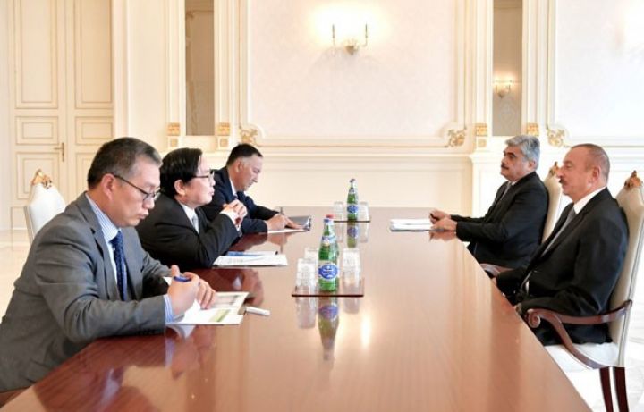 Nəhəng bank Azərbaycan manatında istiqraz buraxacaq