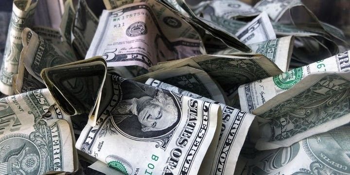 Gürcüstanda dollar yenidən bahalaşmağa başlayıb