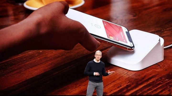 "Apple Card" ABŞ-dakı istifadəçilərə təqdim edildi