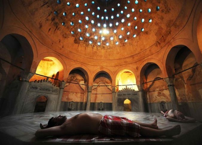 Bakının məşhur hamamında yanğın olub, ölən var