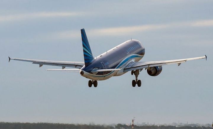 AZAL sərnişinləri daşıyıb, yükləri isə Bakıda qalıb