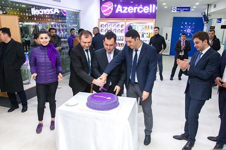 Azercell-in yeni konseptli xidmət mərkəzi indi Bakı Beynəlxalq Avtovağzalında