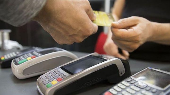 Dollara zərbə! - D-8-də "D8P Card" dövrü 