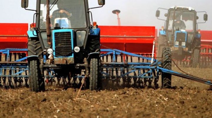 Azərbaycanda traktor istehsalı azalıb