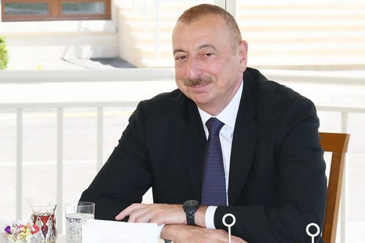 "Bu ilin altı ayında gəlirlərimiz 400 milyon manatdan çox artıb"