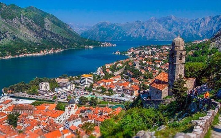 Azərbaycan Monteneqroda ticarət evi açacaq