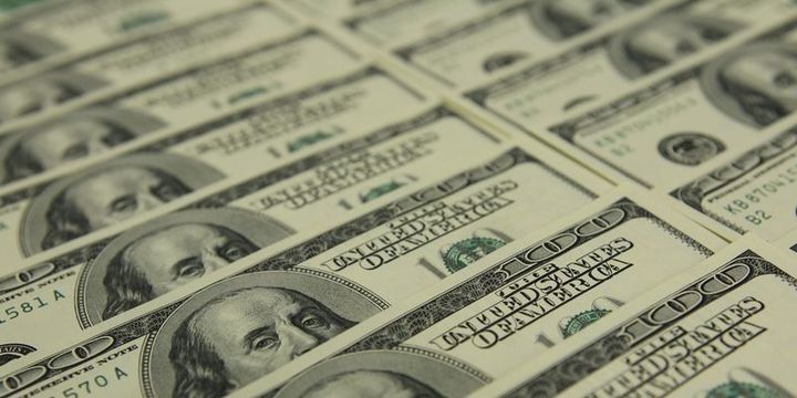 Dollar Bullarddan sonra bahalaşdı