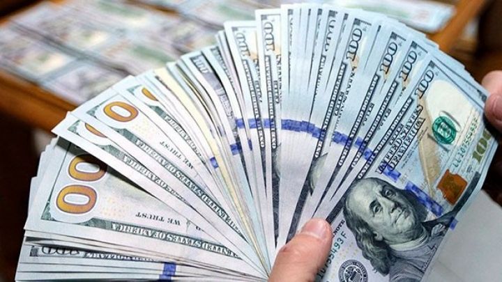 Banklarda Dollar və Avronun qiymətləri