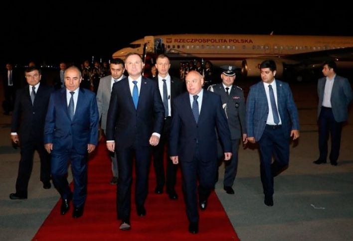Polşa Prezidenti Andjey Duda Azərbaycana rəsmi səfərə gəlib