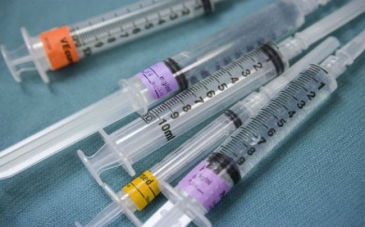 "Azərbaycanda insanlar mənşəyi məlum olmayan şprislər alır"