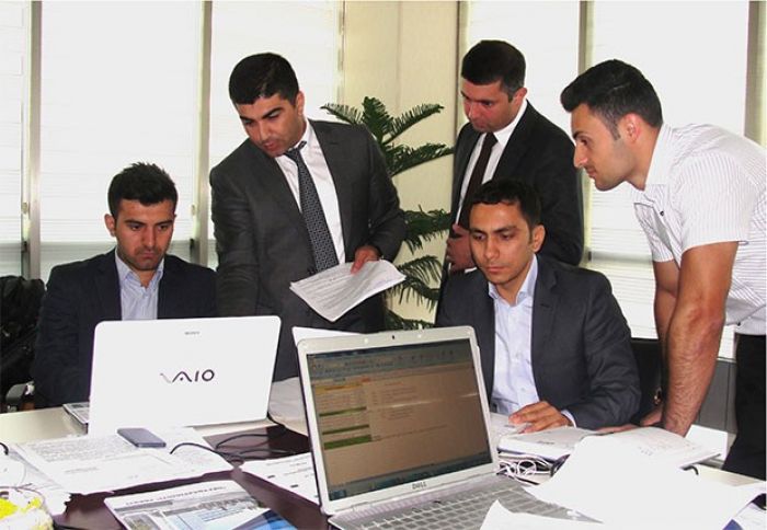 Azərbaycanın ən böyük şirkətində orta maaş 84 manat artıb