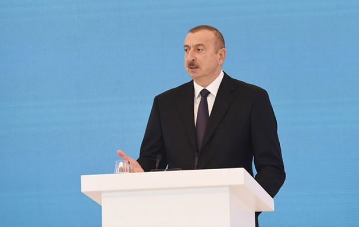 "Bilməliyik ki, bizim qeyri-neft sektorumuz bu gün ölkəmizin tələbatını ödəyə bilməz"