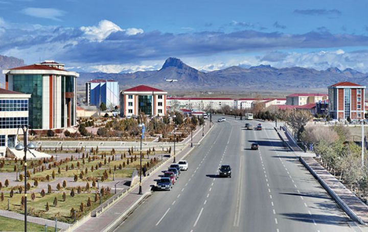 Naxçıvanda 8635 daşınmaz əmlak qeydiyyata alınıb