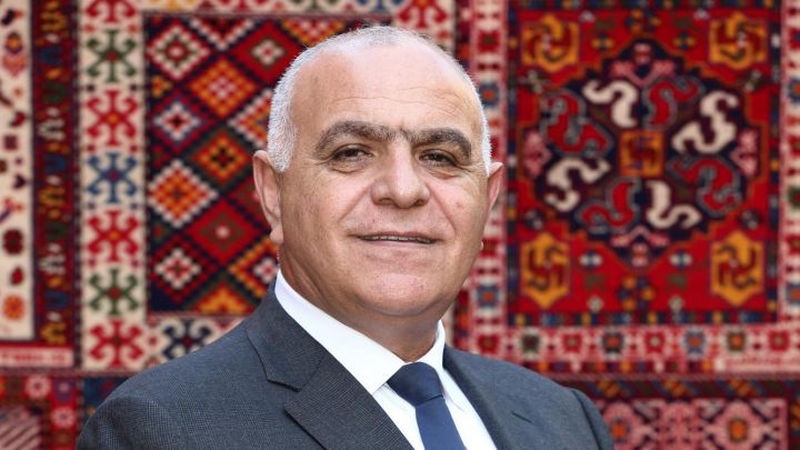 Hakim "Azərxalça"nın sabiq sədrinin azadlığa buraxılmasına münasibət bildirdi