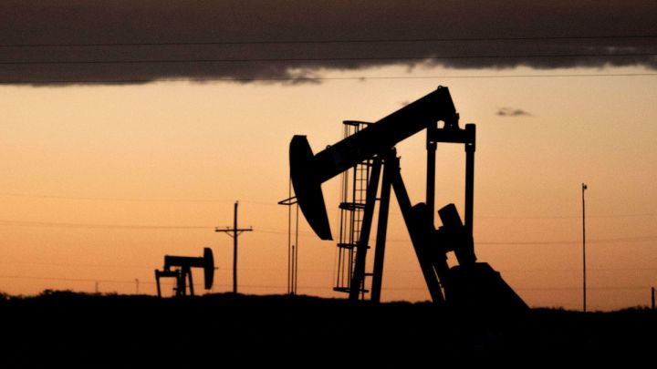 Neft daha da bahalaşıb