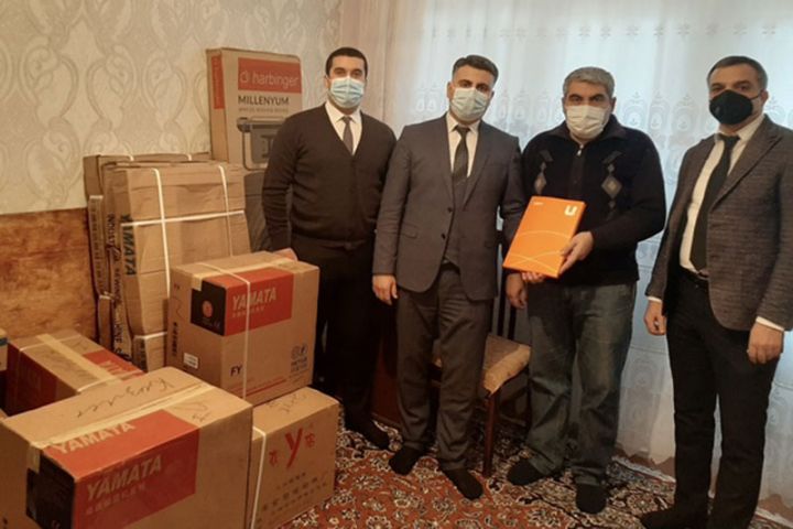 Unibank şəhid ailəsinə və Qarabağ qazisinə şəxsi biznes yaratmaqda dəstək oldu