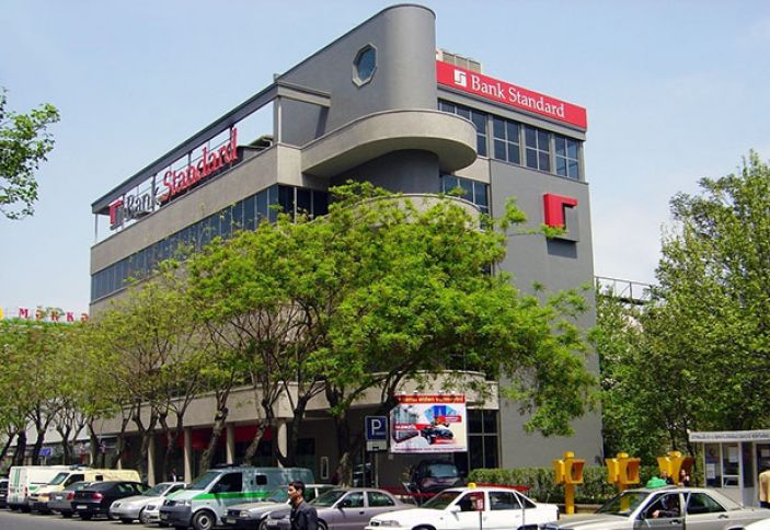 “Standard” brendi Azərbaycanın maliyyə bazarını tərk etmək üzrədir