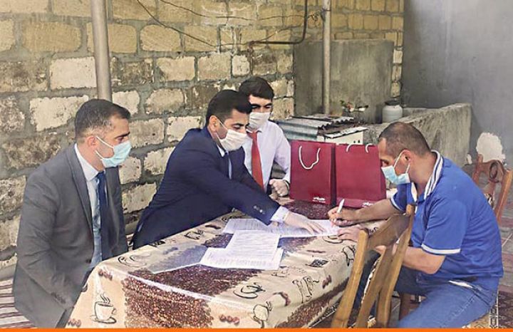 Unibank Tərtər sakininə bayram hədiyyəsi etdi