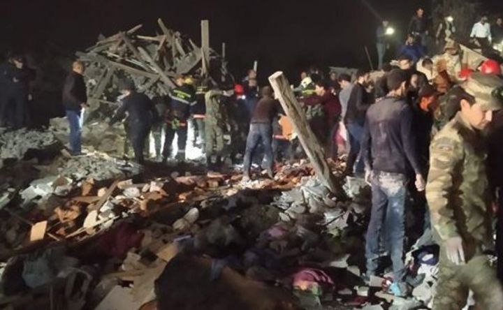 Düşmən növəti dəfə Gəncəni raket atəşinə tutdu - 12 NƏFƏR ÖLÜB