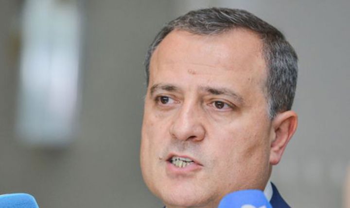 Xarici İşlər naziri Gürcüstana rəsmi səfərə yola düşüb