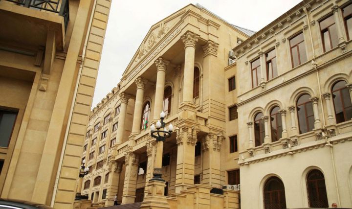 Mərmi Tərtər məhkəməsinin yanına düşüb, ölən və yaralananlar var