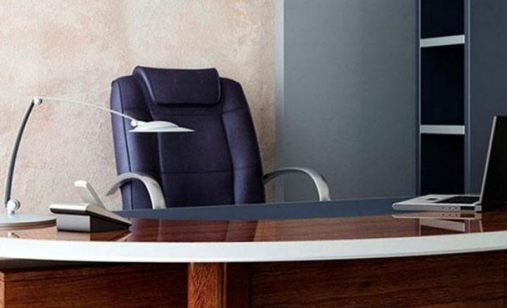 Azərbaycanda rektor vəzifədən gedir