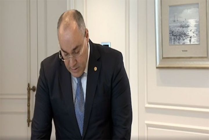 İlham Əliyev Gömrüyün sədrinə vətəndaşlara kobudluq və hörmətsizlik göstərildiyini bildirdi - VİDEO