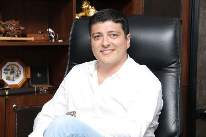 "Azərbaycanda şüşə qablarda 15 litr su təklif edən yeganə şirkətik"