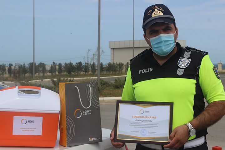 “Günay Sığorta” yol hərəkəti təhlükəsizliyini təmin edən polislərə təşəkkür etdi