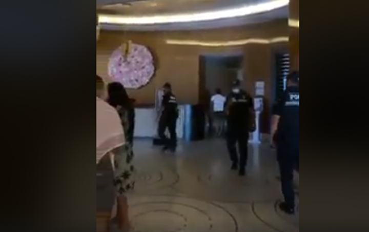 Polis “Fairmont Baku”da əməliyyat keçirdi, saxlanılanlar var