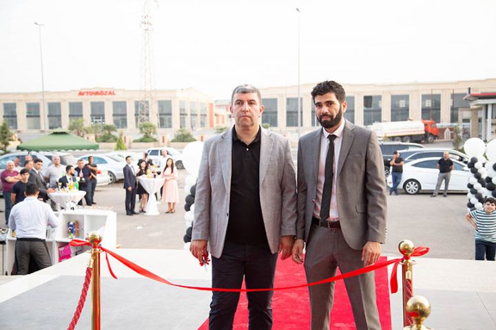 Azərbaycanın iri şəhərində Saloğlu-nun regional diler mağazası istifadəyə verildi - BÖLGƏDƏ BİR İLK