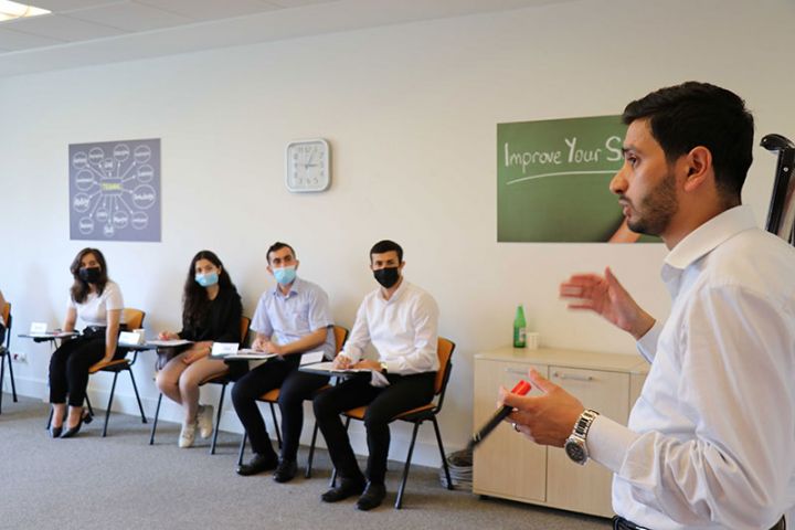 SME Bankçılıq Yay Məktəbi davam edir