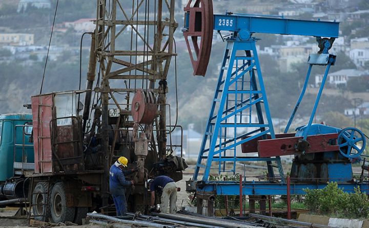 Azərbaycanın gündəlik neft hasilatı açıqlandı