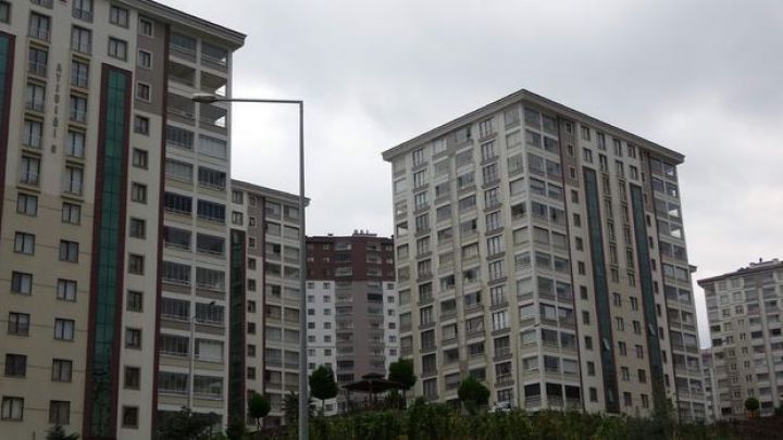 Türk lirəsi ucuzlaşır, azərbaycanlılar Türkiyədə daha çox mənzil alırlar