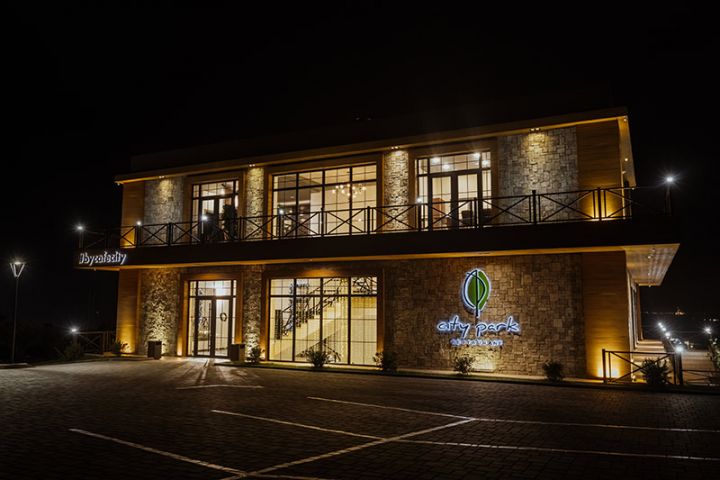 "Gənclik" parkında möhtəşəm restoran açıldı - FOTOLAR