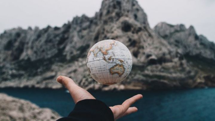 “2022-ci ildə dünya iqtisadiyyatı 100 trilyon dolları keçəcək”