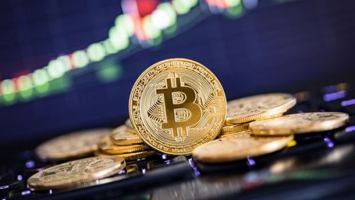 Bitcoin yeni rekord qırdı