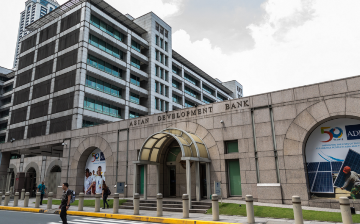 Nəhəng bank Azərbaycanda kapital bazarının inkişafına dair yol xəritəsi hazırlayacaq